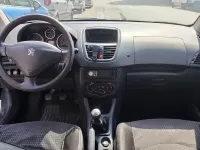 Usata Peugeot 206 60 CV (44 kW) 2010 Viola Berlina