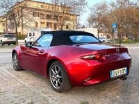 Usata Mazda MX5 Exclusive-Line 132 CV (97 kW) 2023 Rosso Cabrio
