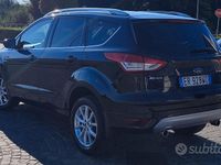 Usata Ford Kuga 140 CV (102 kW) 2013 Nero SUV