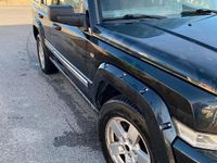 Usata Jeep Commander 225 CV (165 kW) 2007 Nero SUV