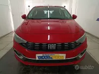 Usata Fiat Tipo Life 131 CV (96 kW) 2022 Rosso metallizzato Berlina