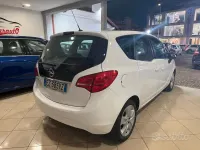 Usata Opel Meriva 120 CV (88 kW) 2015 Bianco Monovolume