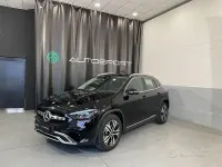 Usado Mercedes GLA180 Advanced 136 CV (100 kW) 2024 Negro SUV