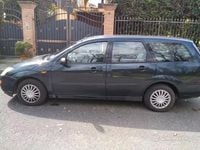 Usata Ford Focus Ambiente 100 CV (73 kW) 2001 Blu Station wagon