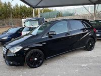 Usata Mercedes B180 Executive 109 CV (80 kW) 2012 Nero Utilitaria