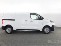 Usata Toyota Proace 179 CV (131 kW) 2026 Bianco Monovolume