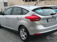 Usata Ford Focus 95 CV (69 kW) 2015 Grigio Berlina