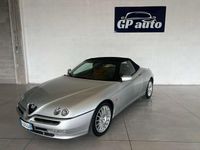 Usata Alfa Romeo Spider 144 CV (105 kW) 2000 Argento Cabrio