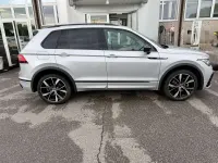 Usata VW Tiguan R-line 200 CV (147 kW) 2024 Argento SUV