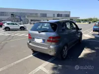 Usata Mercedes B170 116 CV (85 kW) 2006 Grigio Monovolume