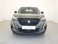 Usata Peugeot 2008 Active 110 CV (80 kW) 2022 Grigio SUV