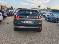 Usata Peugeot 3008 Business-Line 120 CV (88 kW) 2017 Beige SUV