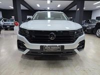 Usata VW Touareg R-line 231 CV (169 kW) 2022 Bianco SUV
