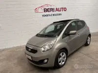 Usata Kia Venga 90 CV (66 kW) 2013 Grigio Utilitaria