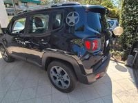 Usado Jeep Renegade Limited 140 CV (102 kW) 2014 Negro SUV