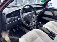 Usata Lancia Delta 75 CV (55 kW) 1993 Rosso Utilitaria
