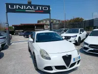 Usata Alfa Romeo Giulietta 105 CV (77 kW) 2011 Bianco Utilitaria