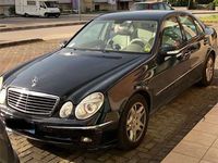 Usata Mercedes E280 Avantgarde 231 CV (169 kW) 2005 Blu Berlina