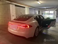 Usata Tesla Model S 158 kW (215 CV) 2017 Bianco Utilitaria