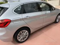 Usata BMW 218 Luxury Line 150 CV (110 kW) 2016 Grigio Monovolume