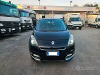 Usata Renault Scénic Luxe 110 CV (80 kW) 2012 Nero Monovolume