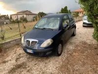 Usata Lancia Ypsilon 60 CV (44 kW) 2005 Bluazzurro Utilitaria