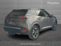 Usata Peugeot 2008 GT-line 131 CV (96 kW) 2020 Grigio SUV