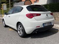 Usata Alfa Romeo Giulietta Progression 119 CV (87 kW) 2015 Bianco Utilitaria