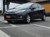 Usata Ford Fiesta Titanium 96 CV (70 kW) 2010 Grigio Utilitaria