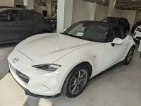 Usata Mazda MX5 132 CV (97 kW) 2023 Arctic white Cabrio