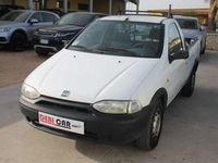 Usata Fiat Strada 80 CV (58 kW) 2002 Bianco pastello Pick-up