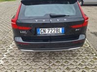 Usata Volvo V60 CC 197 CV (144 kW) 2023 Nero Station wagon