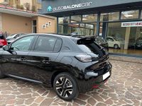 Usata Peugeot 208 Allure 101 CV (74 kW) 2025 Nero Utilitaria
