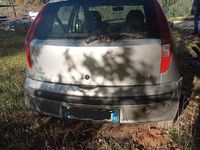 Usata Fiat Punto 80 CV (58 kW) 2000 Grigio Berlina