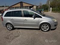Usata Opel Zafira 140 CV (102 kW) 2010 Grigio Monovolume