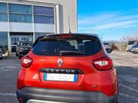 Usata Renault Captur Life 90 CV (66 kW) 2016 Rosso SUV