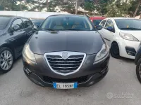 Usata Lancia Delta Platinum 120 CV (88 kW) 2011 Grigio Utilitaria