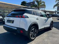 Usata Peugeot 2008 GT 130 CV (95 kW) 2020 Bianco SUV