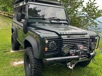 Usata Land Rover Defender S 122 CV (89 kW) 2002 Verde SUV