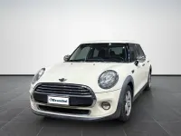 Usata Mini ONE 102 CV (75 kW) 2017 Alpine white Utilitaria