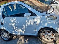 Begagnad Smart ForTwo Coupé 54 HK (39 kW) 2000 Vit Sportkupé