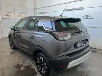 Usata Opel Crossland Elegance 131 CV (96 kW) 2023 Grigio SUV