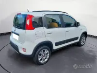 Usata Fiat Panda 4x4 S 85 CV (62 kW) 2016 Bianco Utilitaria