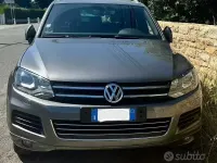 Usata VW Touareg 245 CV (180 kW) 2011 Grigio SUV