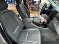 Usata Mercedes ML320 218 CV (160 kW) 2000 Argento SUV