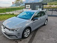 Usata VW Golf VIII Life 130 CV (95 kW) 2022 Berlina