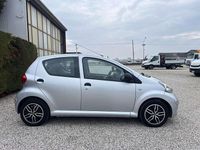Usata Toyota Aygo 68 CV (50 kW) 2008 Argento Utilitaria