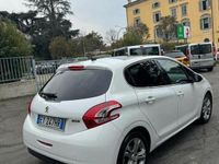 usata Peugeot 208 -