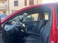 Usata Lancia Ypsilon Gold 69 CV (50 kW) 2015 Rosso Utilitaria