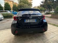 Usata Toyota Yaris Hybrid Trend 92 CV (67 kW) 2021 Nero Berlina